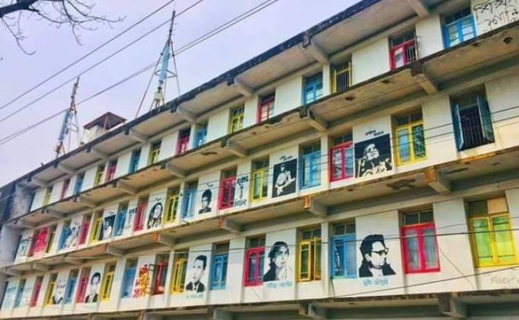 চুয়েটে হল জুড়ে গ্রাফিতি !
