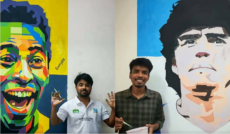 রংতুলির আঁচড়ে বাকৃবিতে ফুটে উঠল পেলে আর ম্যারাডোনা চিত্র