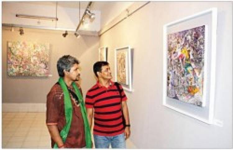 ‘ট্রায়াঙ্গেল’ তিন শিল্পীর যৌথ প্রদর্শনী