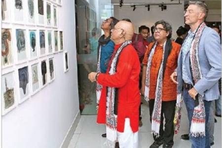 অলিয়ঁস ফ্রঁসেজ এ ‘নুড়ি ও কণা’ শীর্ষক চিত্রপ্রদর্শনী