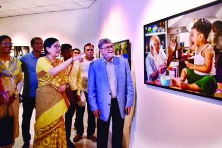 অ্যাকশনএইড এর আয়োজনে  ‘ভিন্ন রূপে পুরুষ’ শীর্ষক আলোকচিত্র প্রদর্শনী